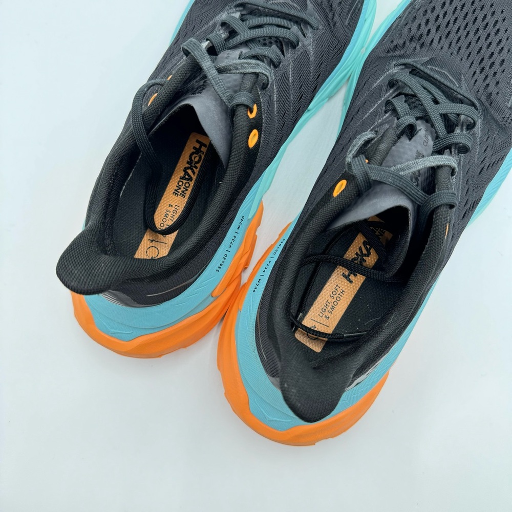 Hoka One One Clifton Edge - Picture 6 of 8